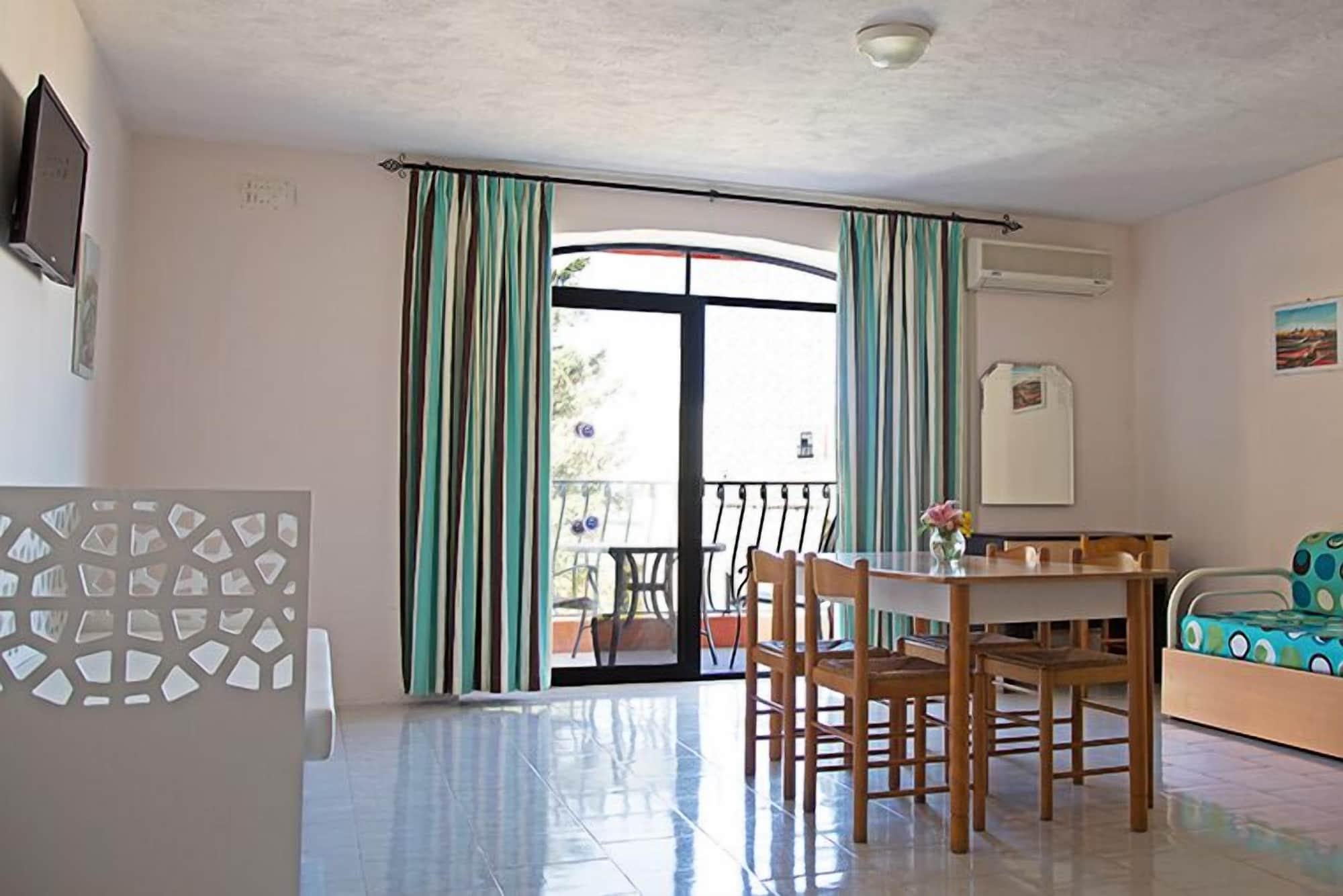 White Dolphin Complex Aparthotel Qawra Kültér fotó