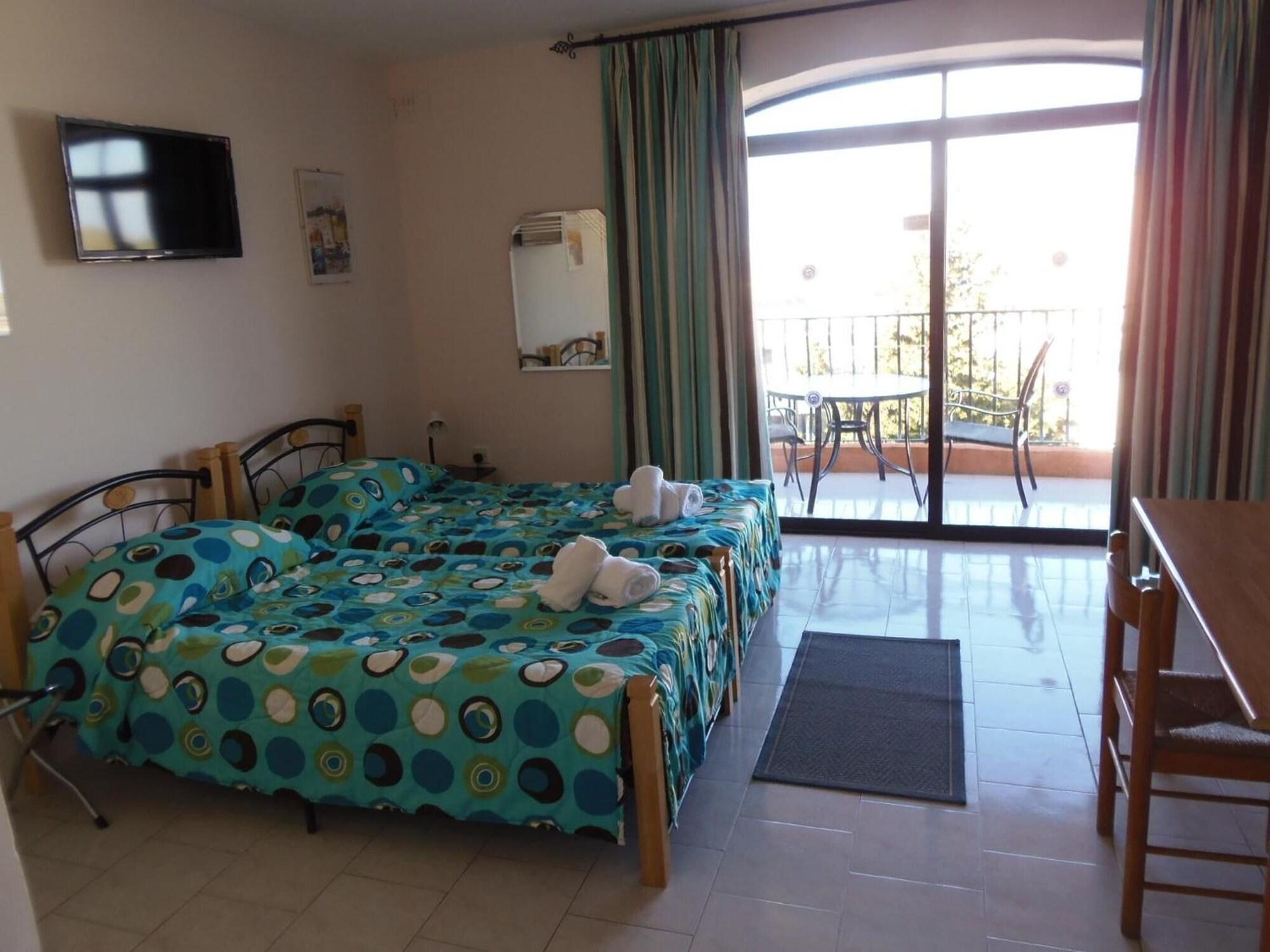 White Dolphin Complex Aparthotel Qawra Kültér fotó