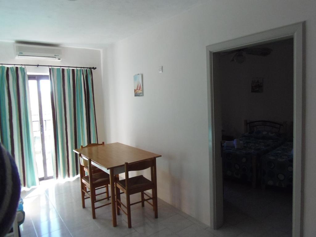 White Dolphin Complex Aparthotel Qawra Kültér fotó