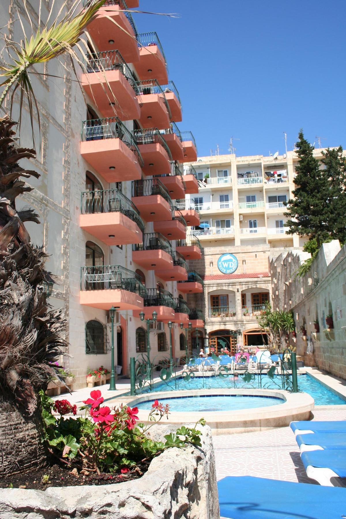 White Dolphin Complex Aparthotel Qawra Kültér fotó