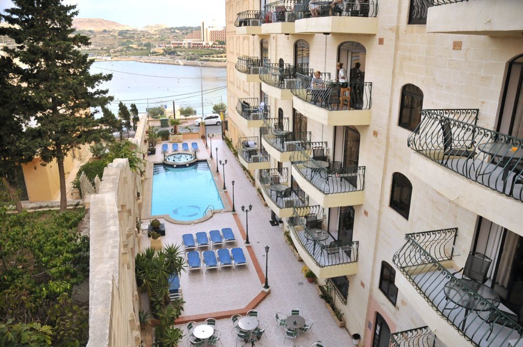 White Dolphin Complex Aparthotel Qawra Kültér fotó