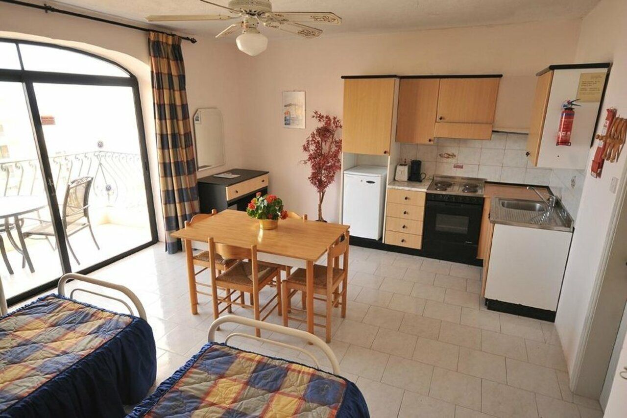 White Dolphin Complex Aparthotel Qawra Kültér fotó